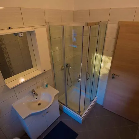 Apartment In Starigrad-paklenica 6867