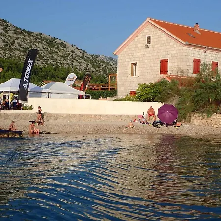 Apartment In Starigrad-paklenica 6867